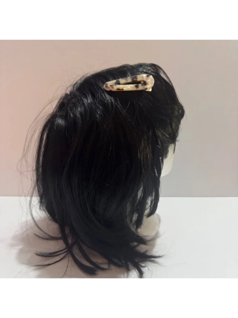 Tortoise Shell & Gold Hair Clip Acrylic & Metal Design New Elegant Style Women